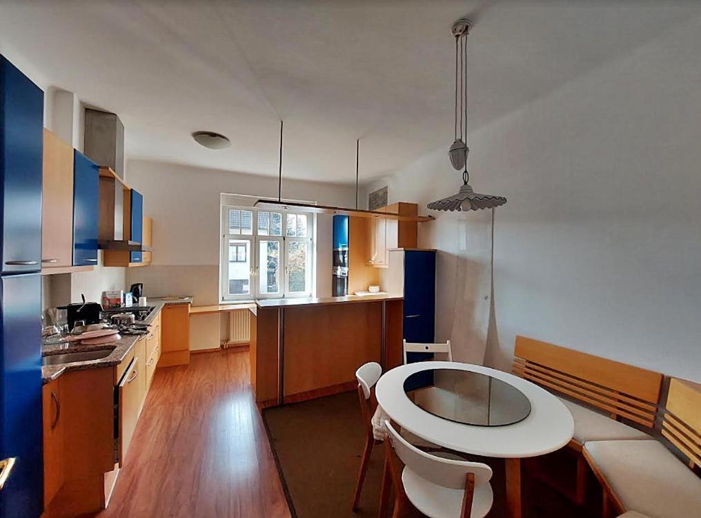 R24, Rose House Ljubljana