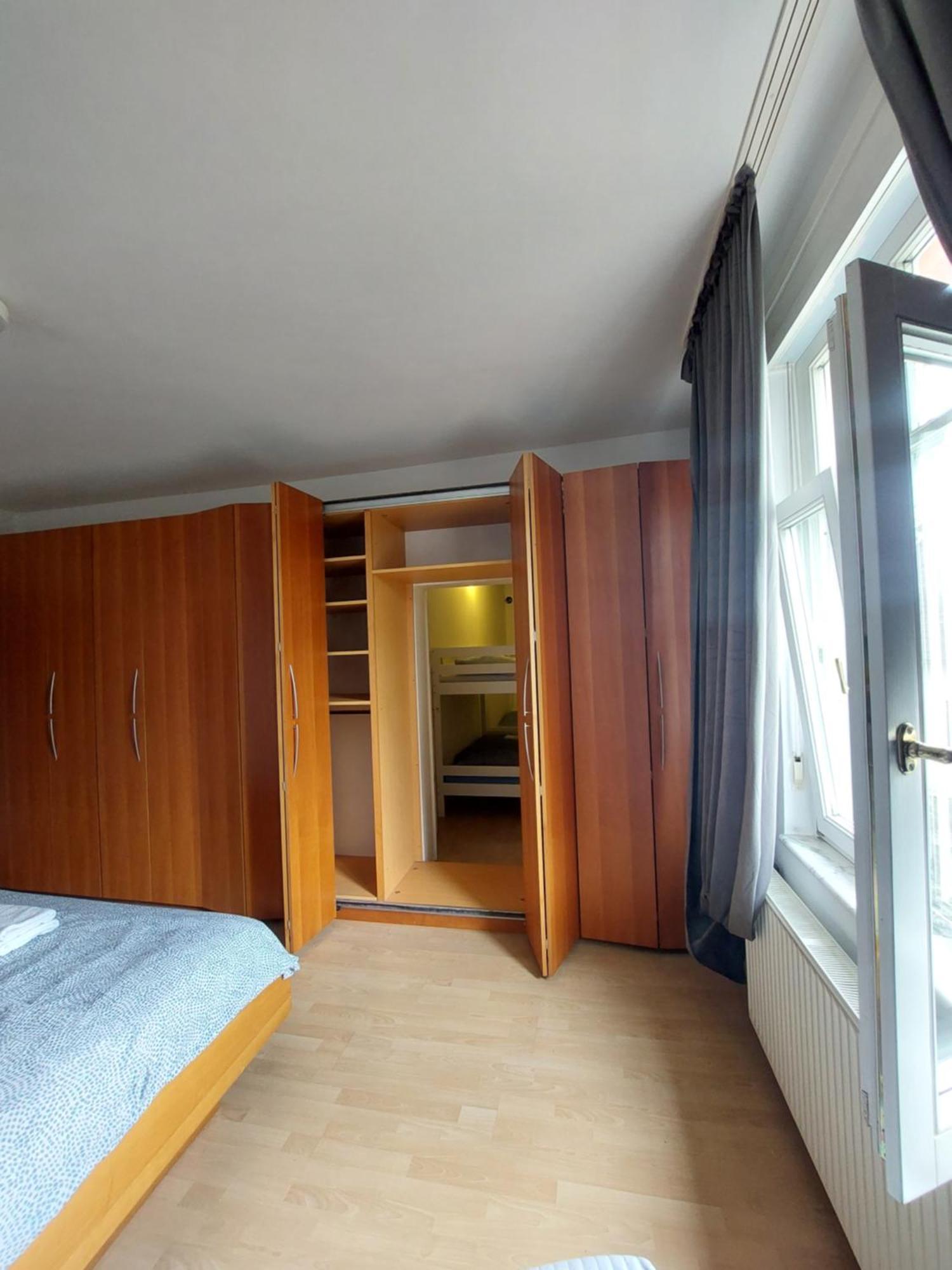 R24, Rose House * Ljubljana