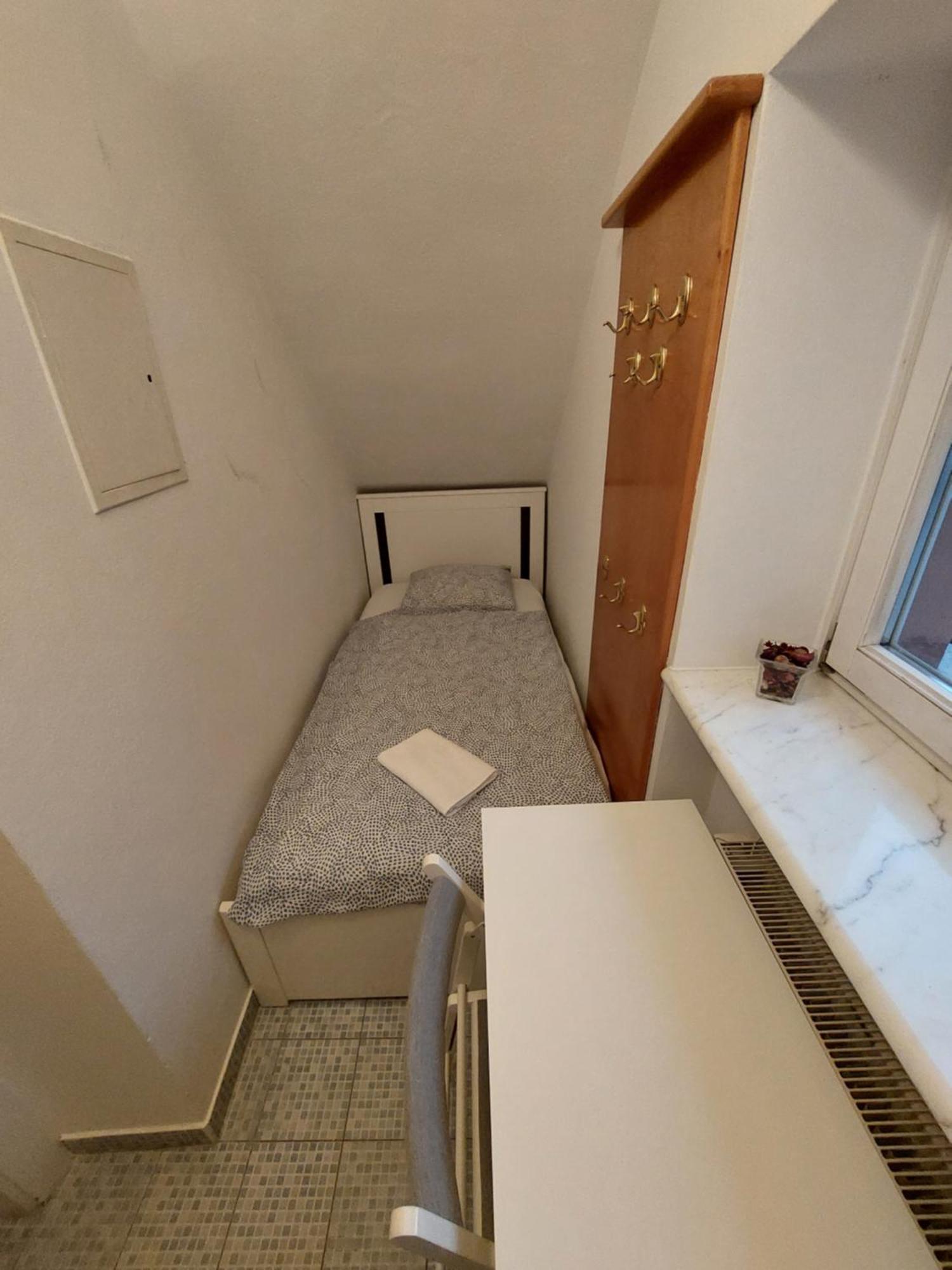 R24, Rose House Ljubljana